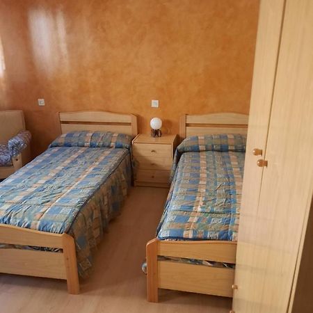 Habitaciones Pension El Parque Sabiñánigo Zewnętrze zdjęcie